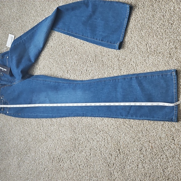 VERONICA BEARD Cameron Bootcut Jeans Cornflower - Picture 12 of 12